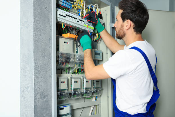 Best Affordable Emergency Electrician  in Mammoth Spring, AR